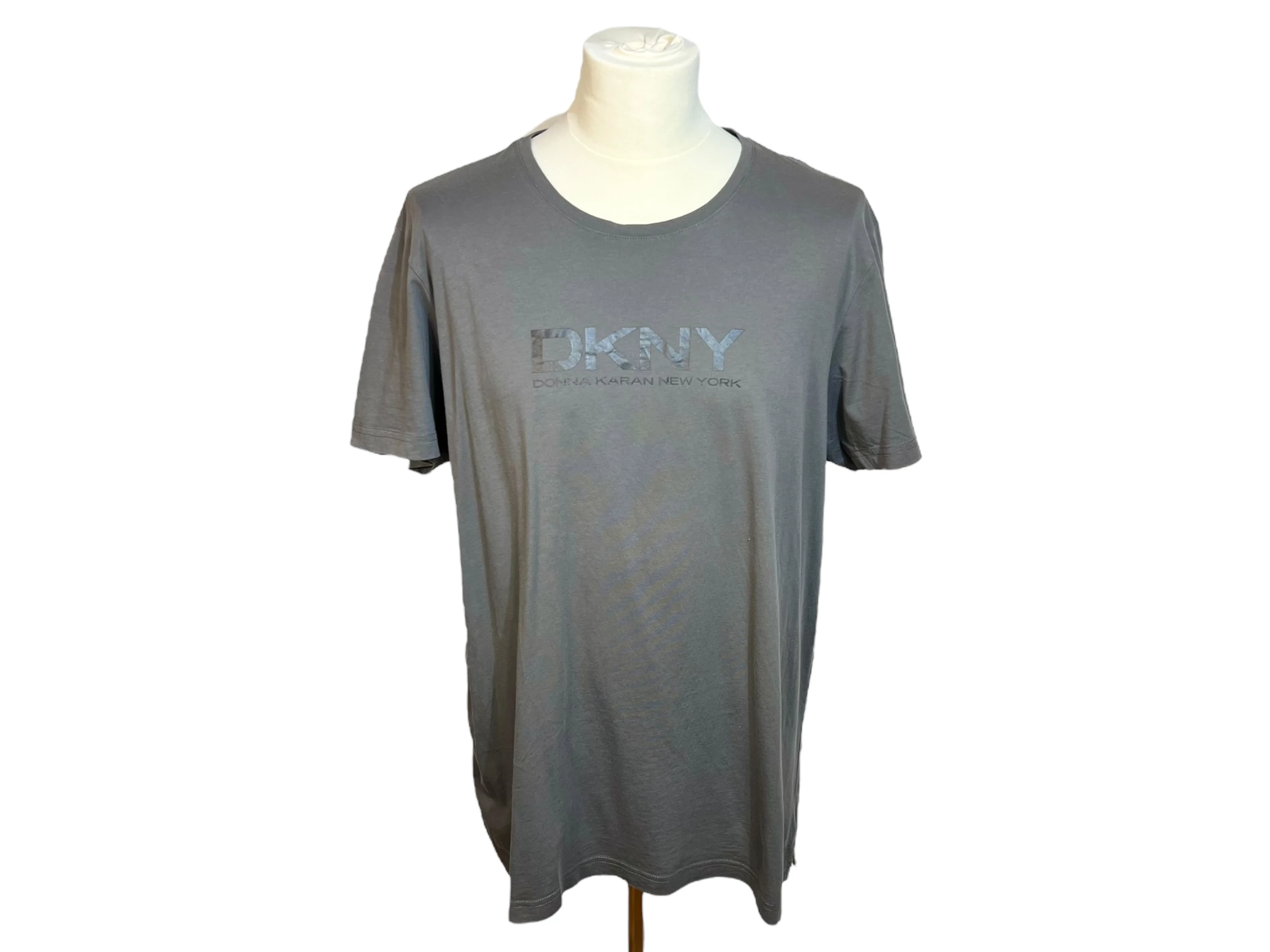 DKNY póló (XXL)