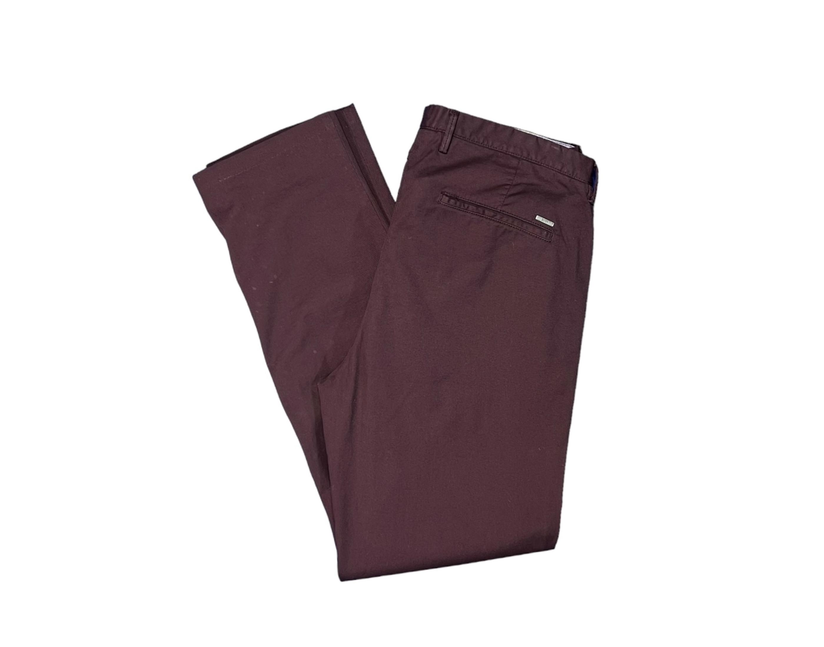 Hugo Boss nadrág (50)